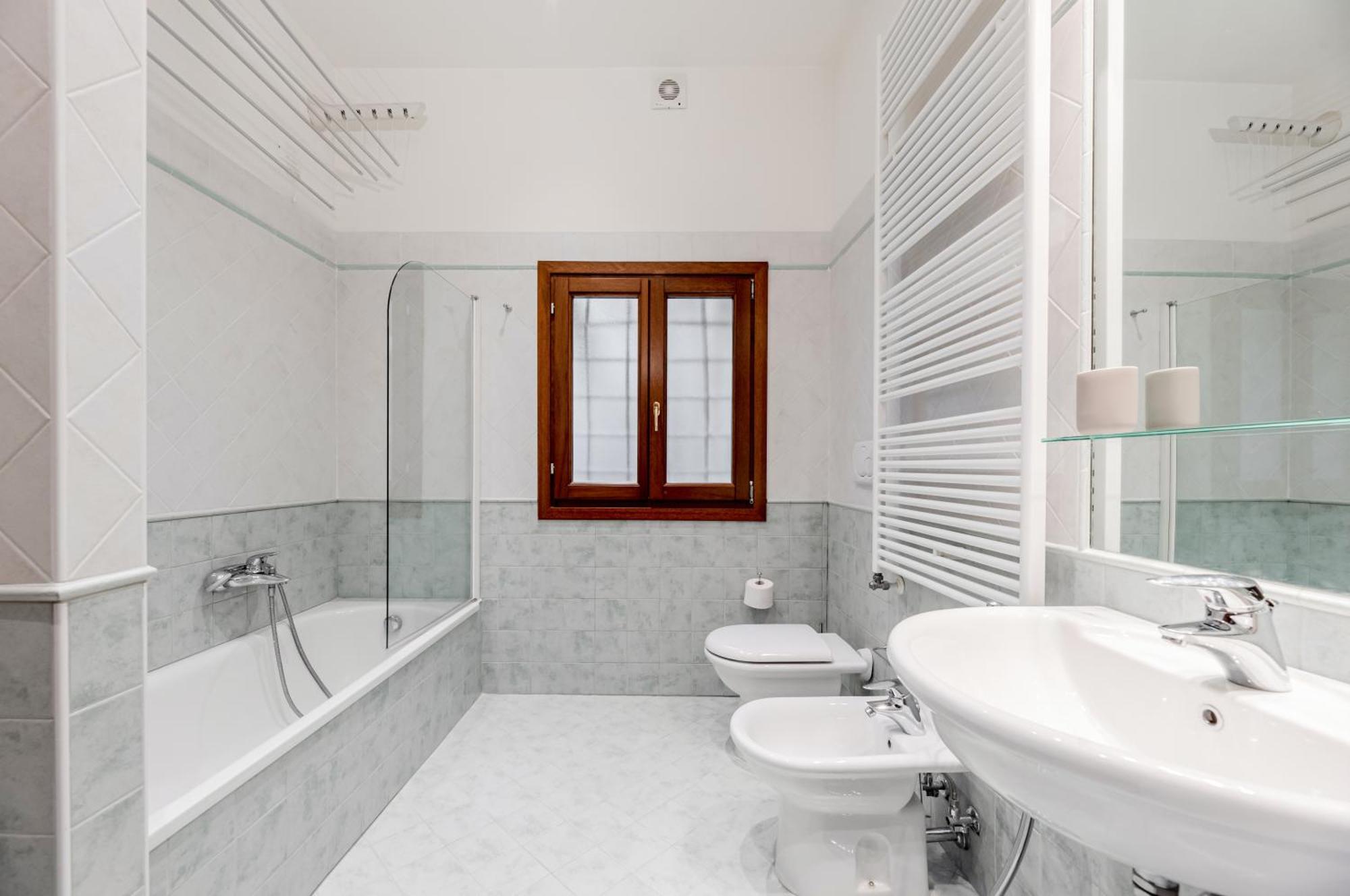 Elegant 7 Minutes From Piazza San Marco! * Venecia